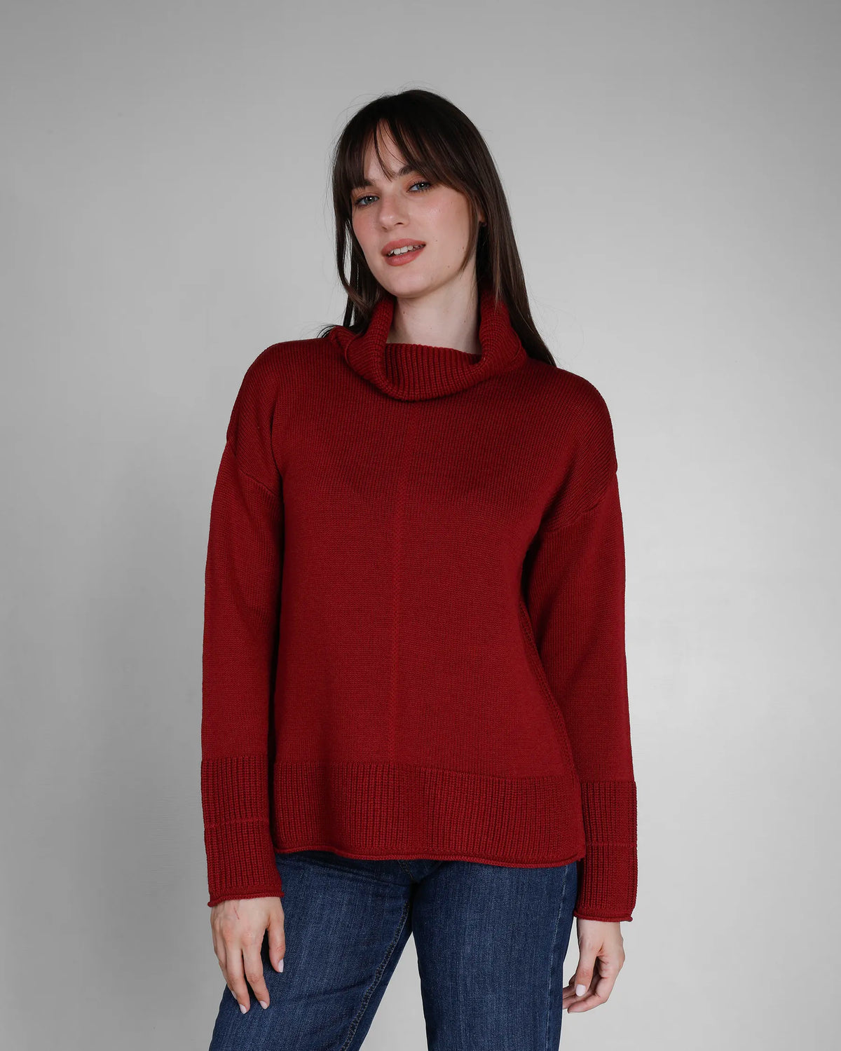 Ciambella donna a 3 Fili in puro Merino colore Bordeaux, made in Italy. Brand Matteo Fiorio Maglieria