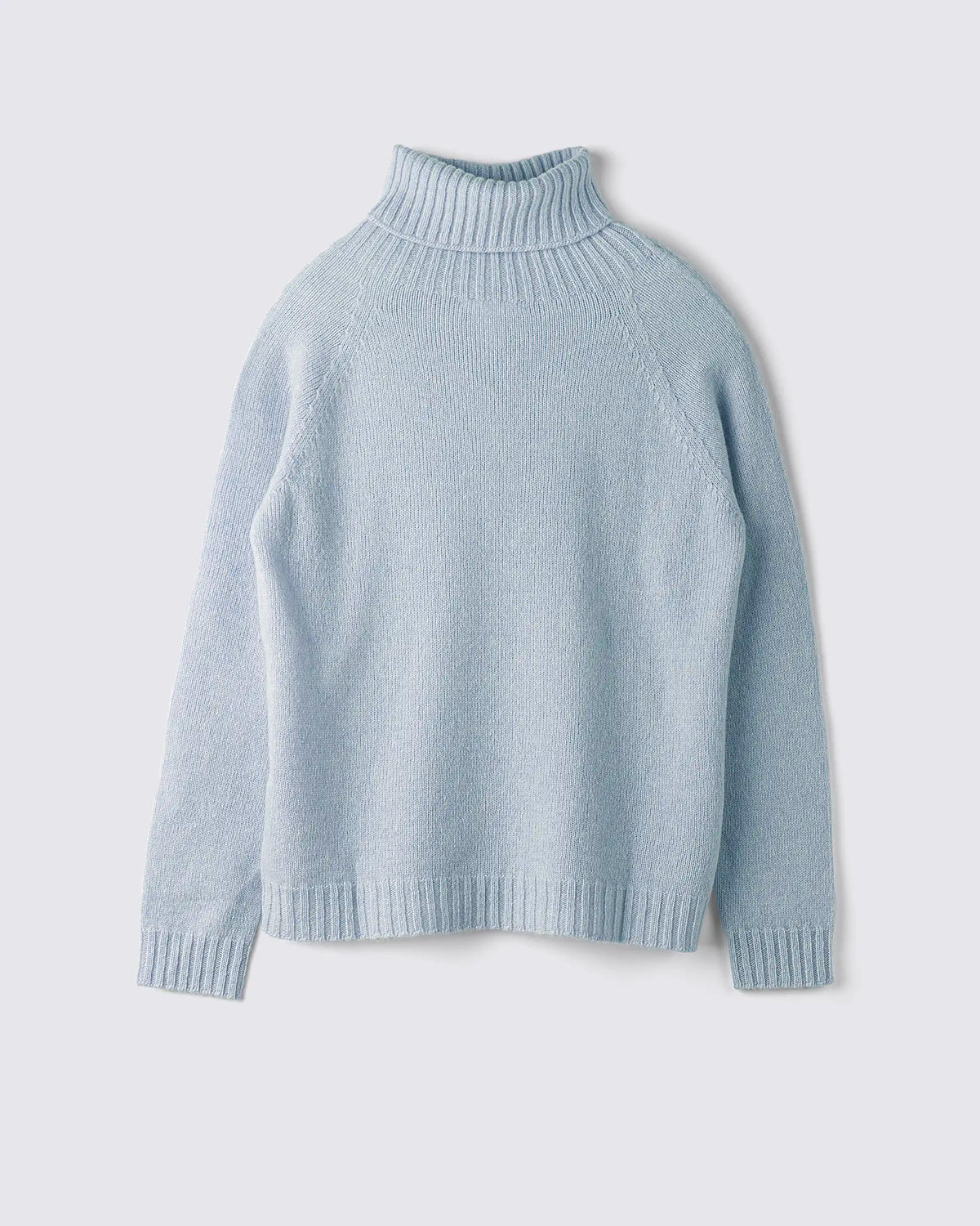 Dolcevita donna, manica raglan lana merino e cashmere colore Azzurro, made in Italy. Brand Matteo Fiorio Maglieria.