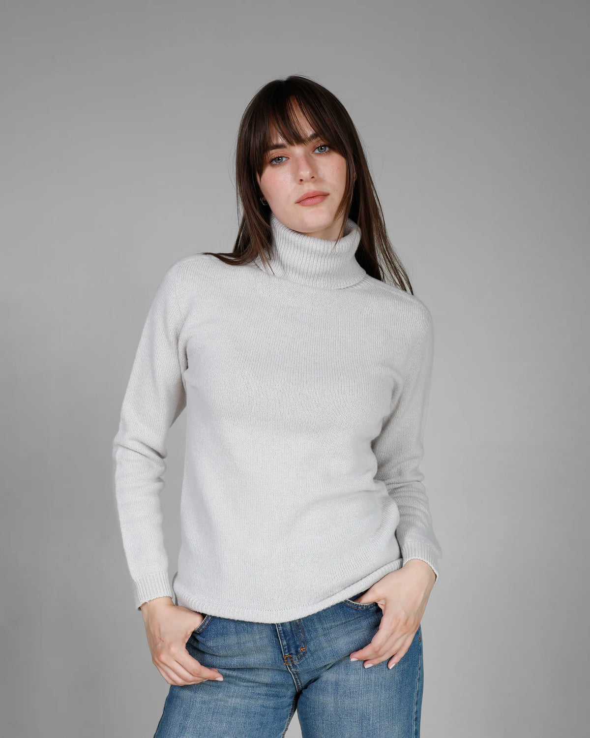 Dolcevita donna in lana e cashmere colore Bianco, made in Italy. Brand Matteo Fiorio Magliera