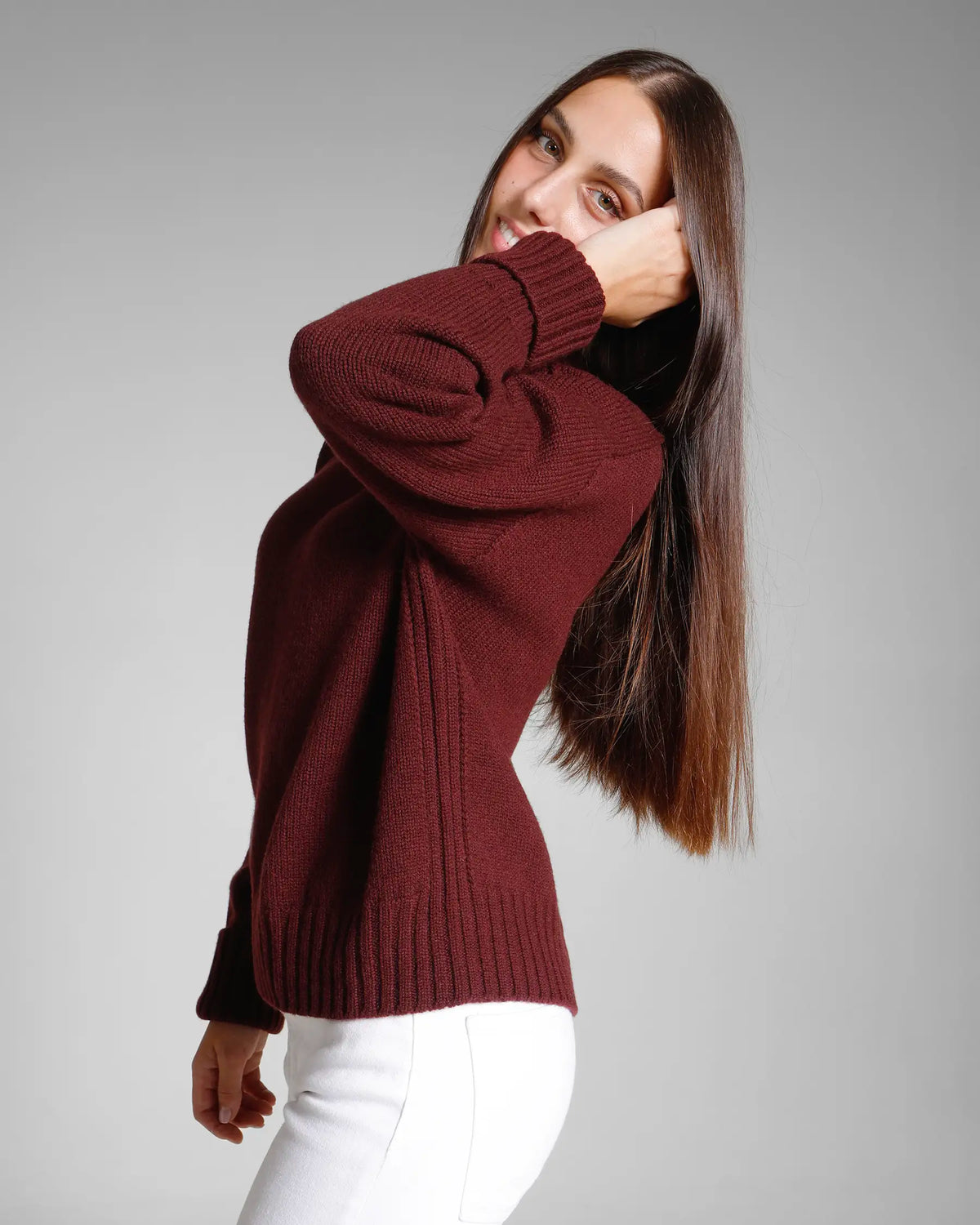 Girocollo donna pesante in Lana e Cashmere colore Bordeaux, made in Italy. Brand Matteo Fiorio Maglieria.