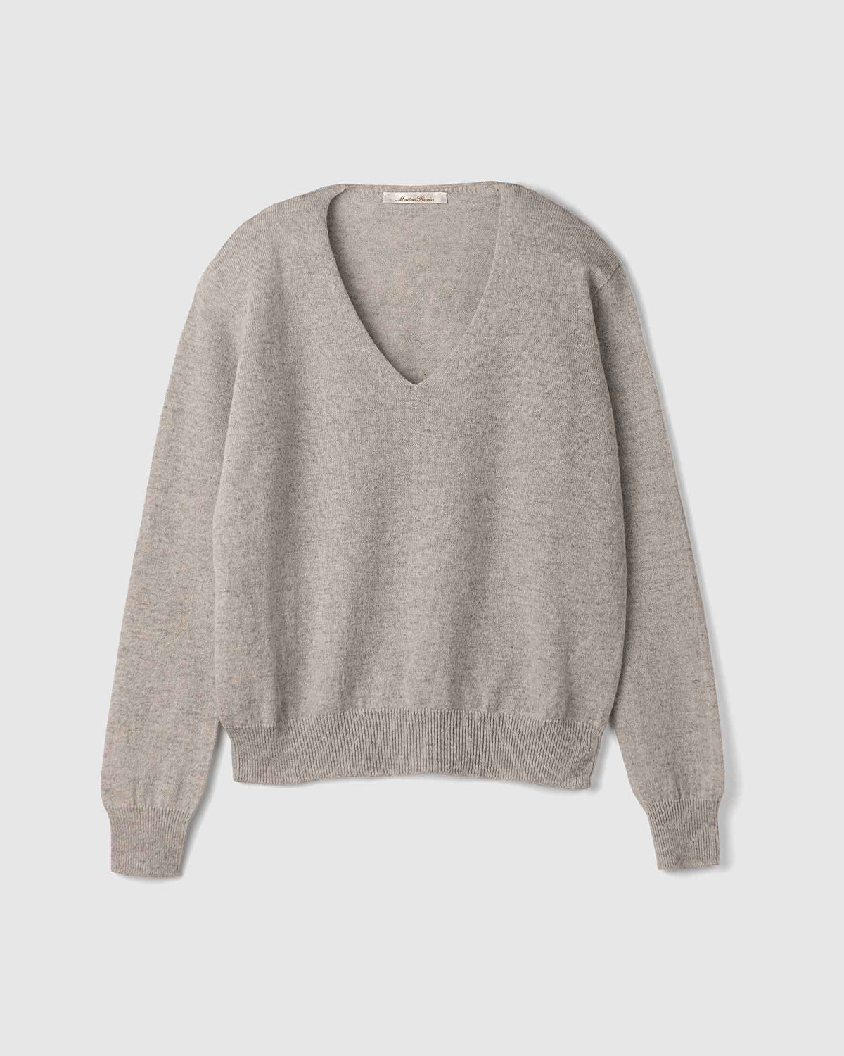 scollo-v-basic-lana-e-cashmere-grigio-chiaro-Matteo-Fiorio-Maglieria