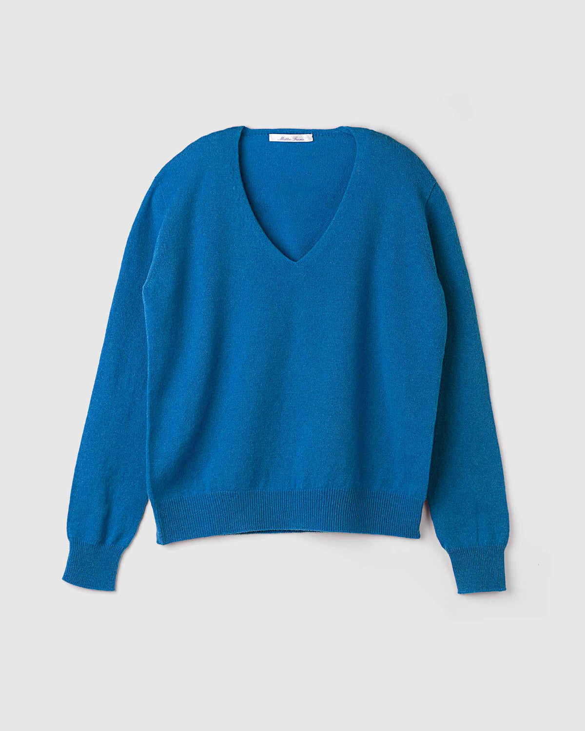 scollo-v-basic-lana-e-cashmere-pervinca-Matteo-Fiorio-Maglieria