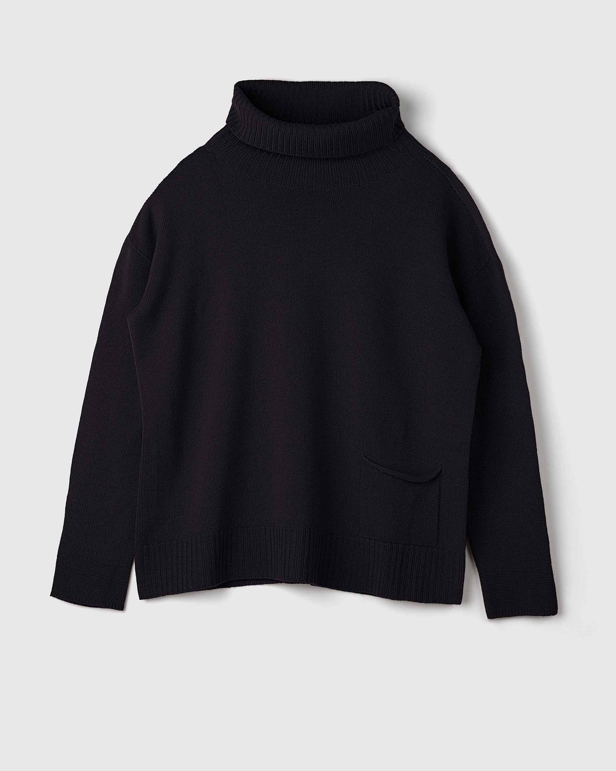 maglia-in-lana-merino-con-collo-a-ciambella-blu-Matteo-Fiorio-Maglieria