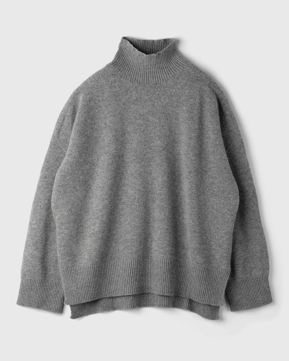 Maxi magli donna in Puro Cashmere colore Grigio, made in Italy. Brand Matteo Fiorio Maglieria