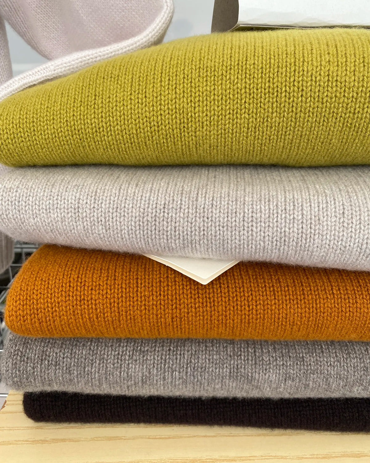 Maxi maglia lupetto in cashmere, varianti colore disponibili - Matteo Fiorio Maglieria